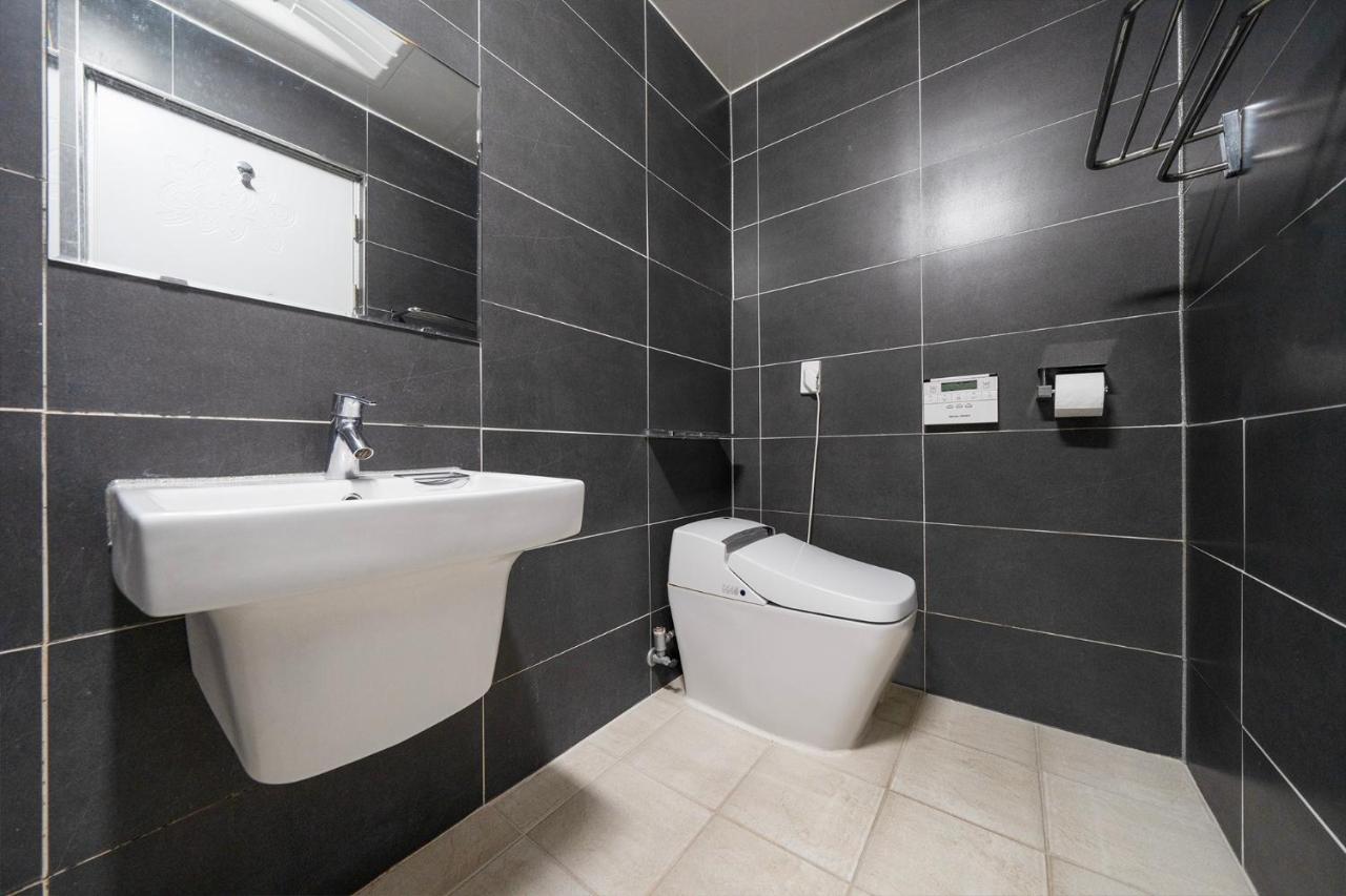 Double Room 4