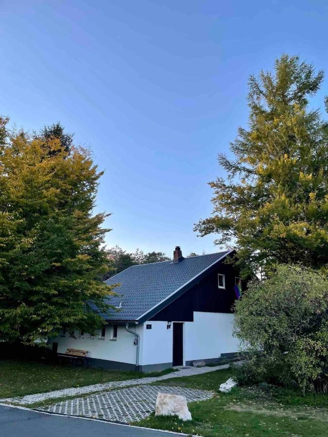 Spirkenhütte Fichtelberg - Ferienhaus bis 6 Personen - mit Sauna - am Fichtelsee - Chambres d'hôtes Fichtelberg