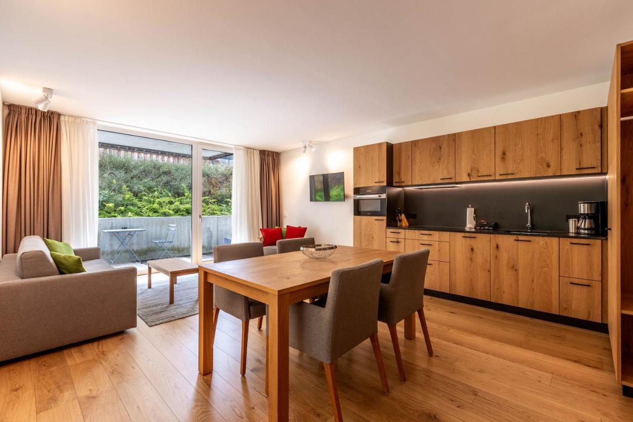 One-Bedroom Apartment with Bathroom