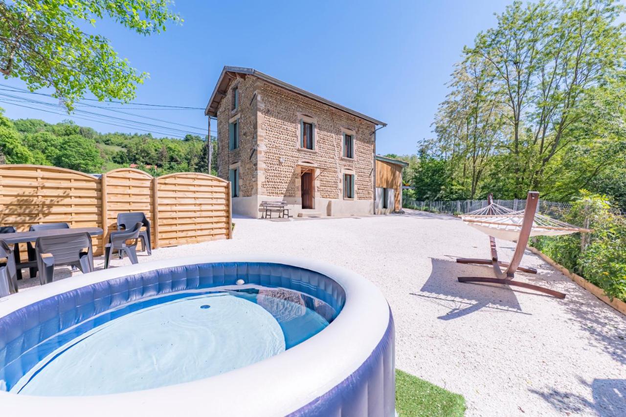 Le Gîte de la Passerelle - avec jacuzzi - B&B Saint-Clair-sur-Galaure