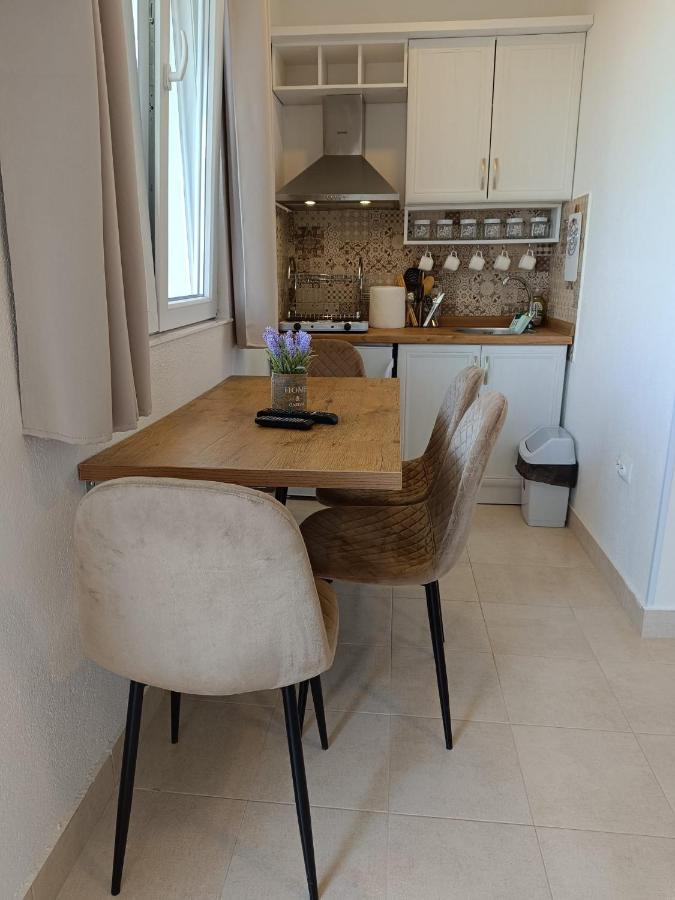 Apartmani Lazine - B&B