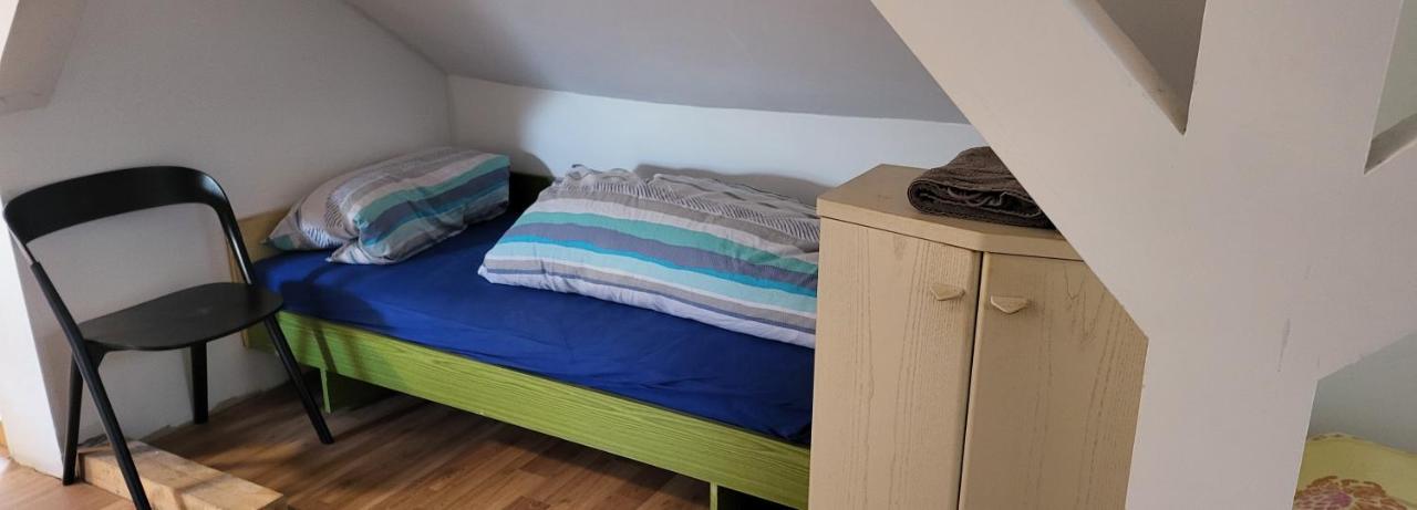 Chambre Familiale avec Salle de Bains