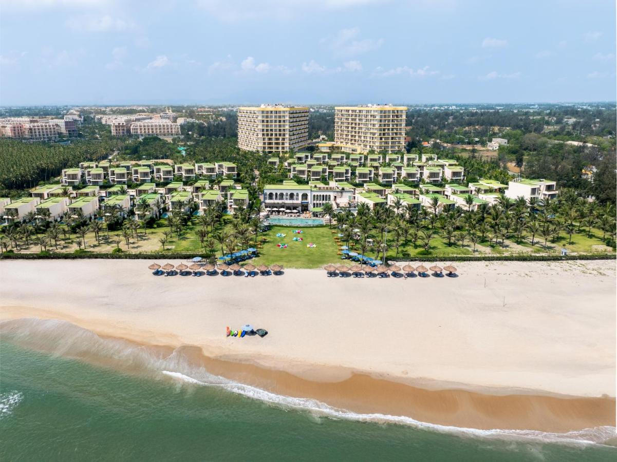 Hoi An Royal Beachfront Villas - B&B