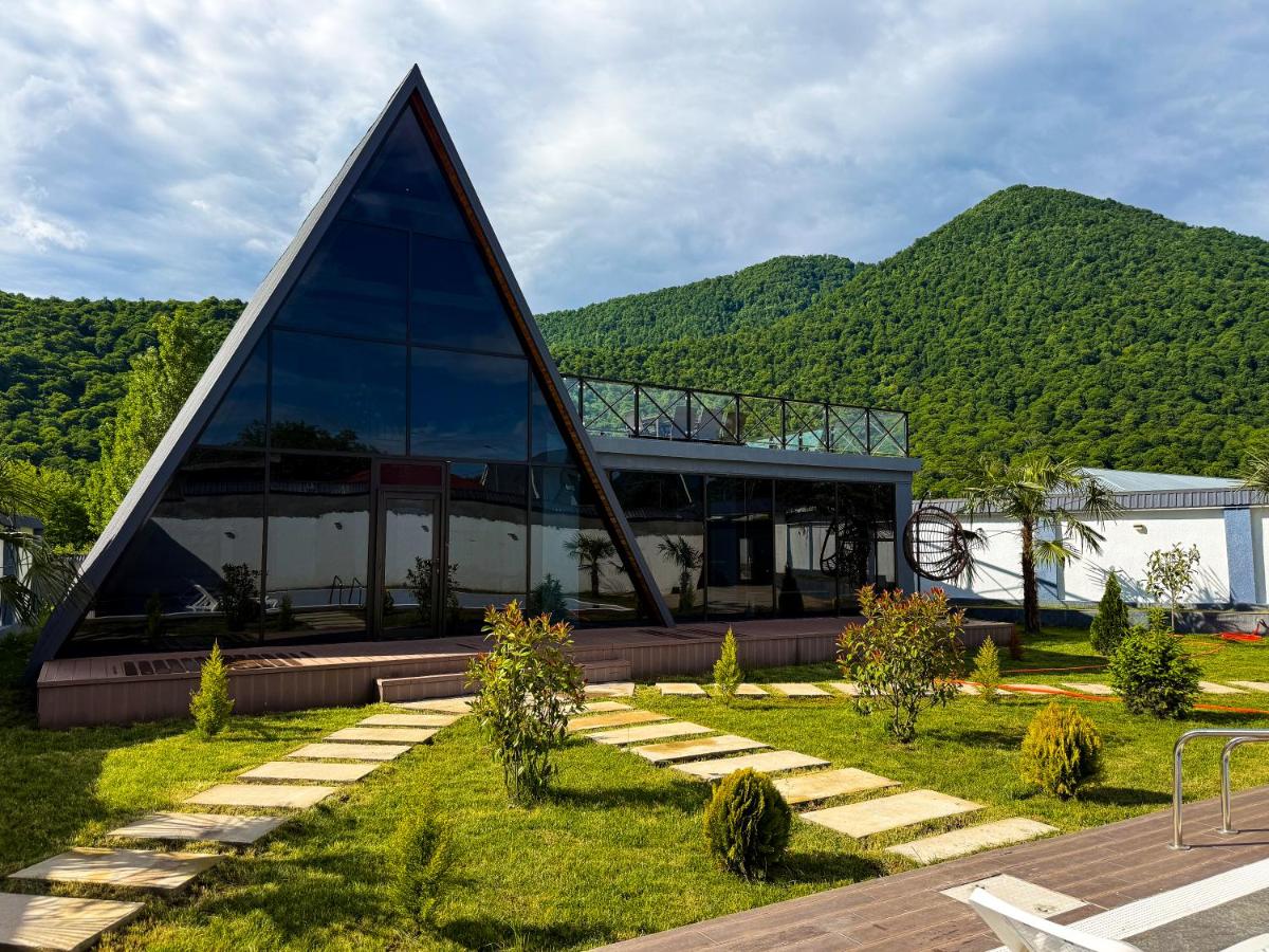 Qafqaz Royal Chalet - Bed and Breakfast