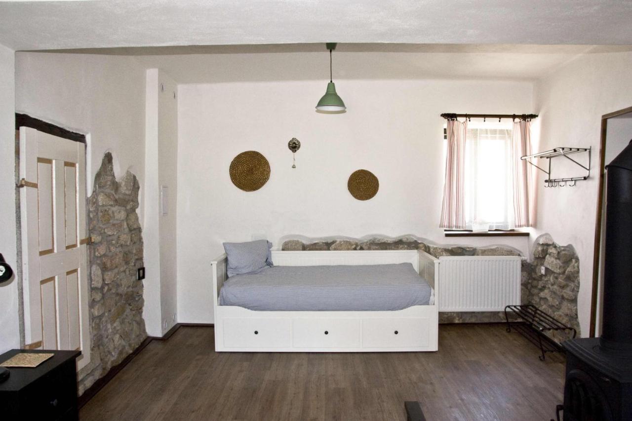 Apartment mit Terrasse