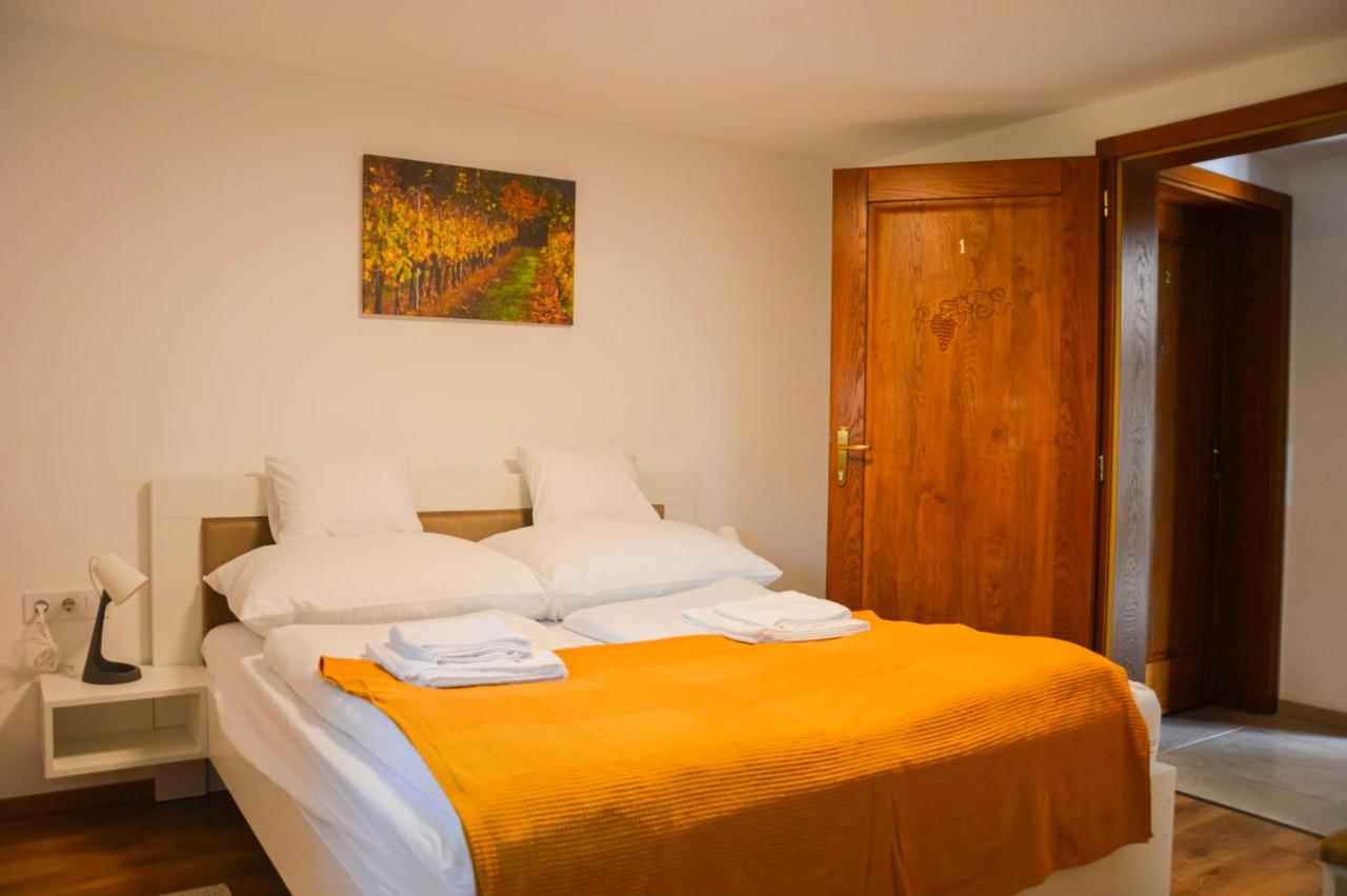 Képes Vendégház - B&B