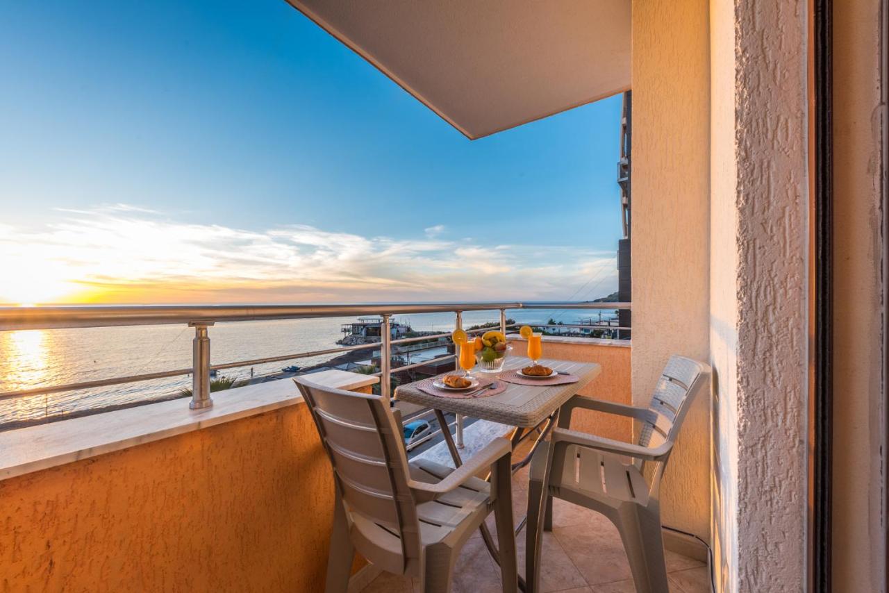 Two-Bedroom Apartment with Balcony and Sea View