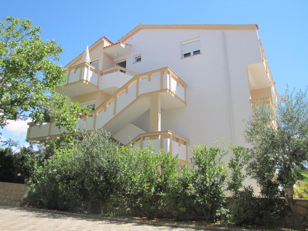 Apartments NOVALJA, Burin Bok 5 - B&B Novalja
