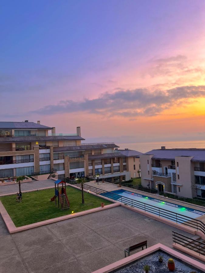 Évasion de Rêve Luxe, Mer et Calme à la Plage des Nations, Rabat - B&B