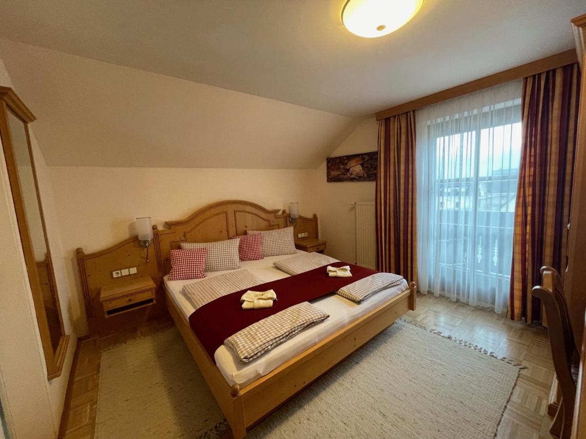 Doppelzimmer mit Gartenblick