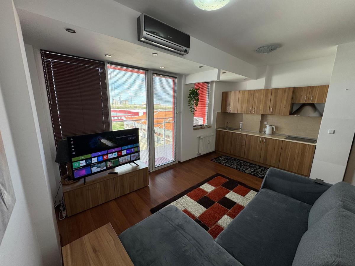 Apartament modern in Arad AFI Mall & Gara & Centru & Granița Ungaria - Chambres d’hôtes Arad