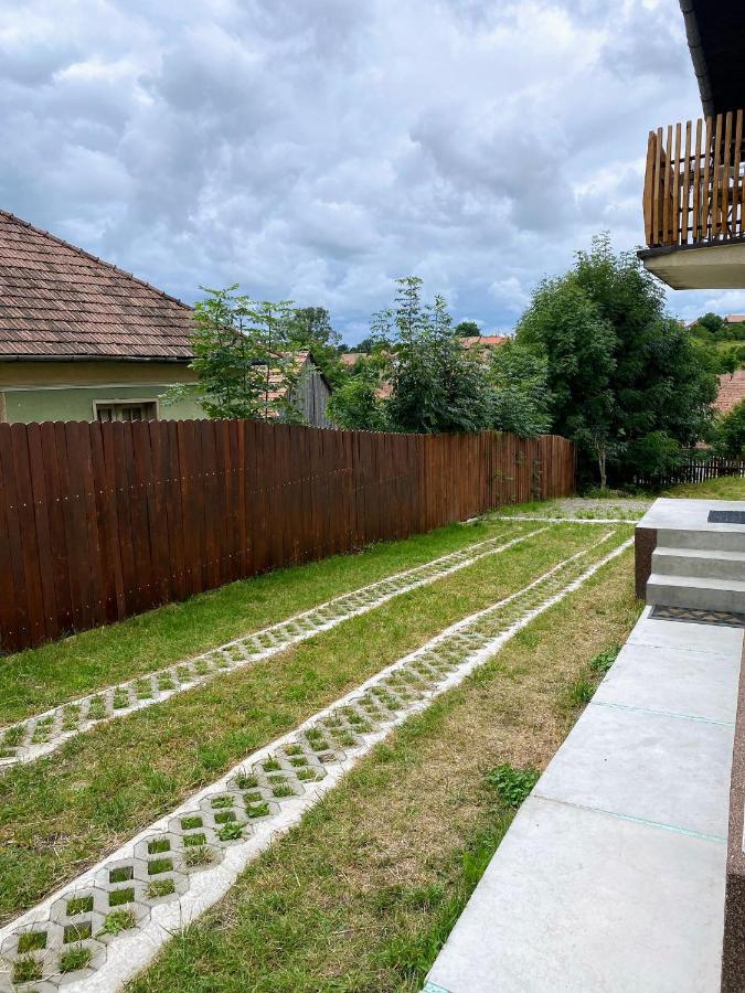 Farkaslaki Kulcsoshaz - Bed and Breakfast
