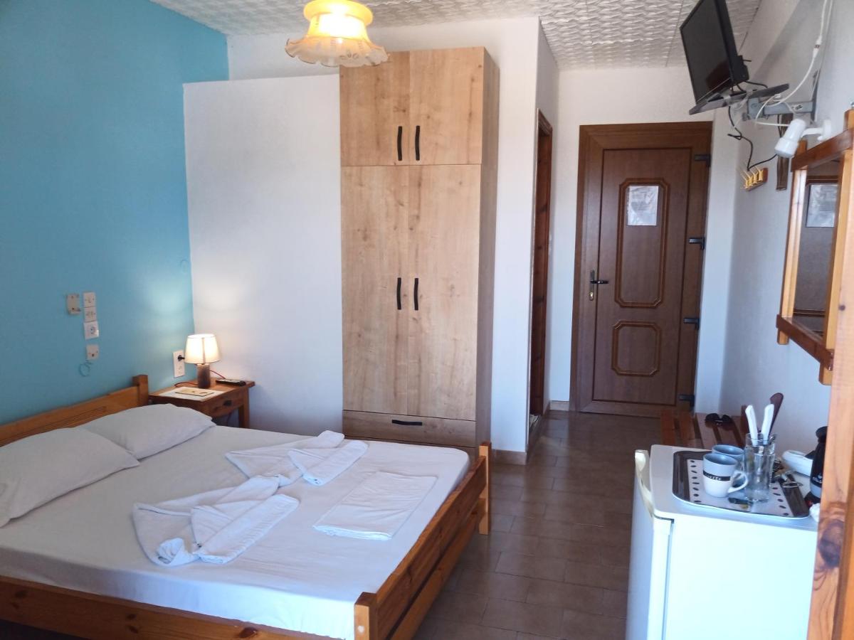 Doppelzimmer mit Balkon und Meerblick