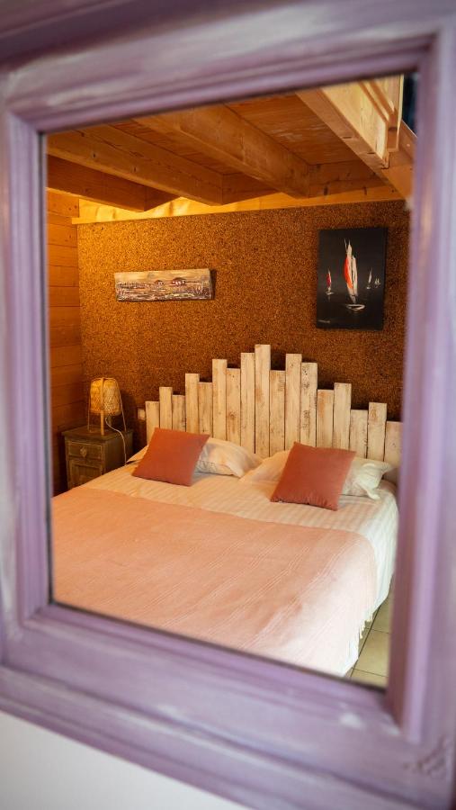 Tweepersoonskamer met Terras