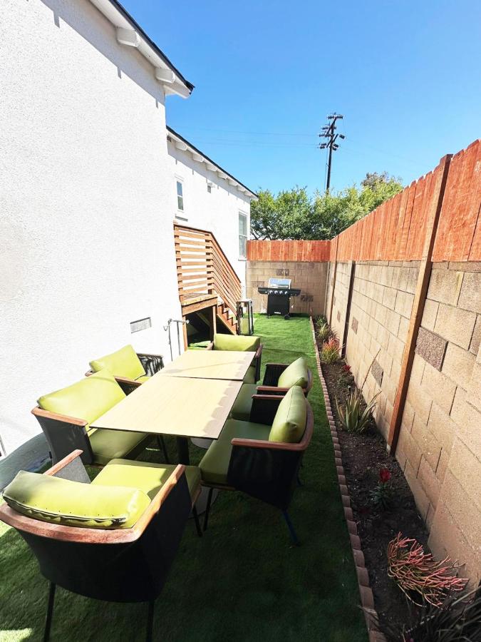 Beverly Hills Border Retreat - Spacious 3 Bed - 3 Bath House - Chambres d'hôtes Los Angeles