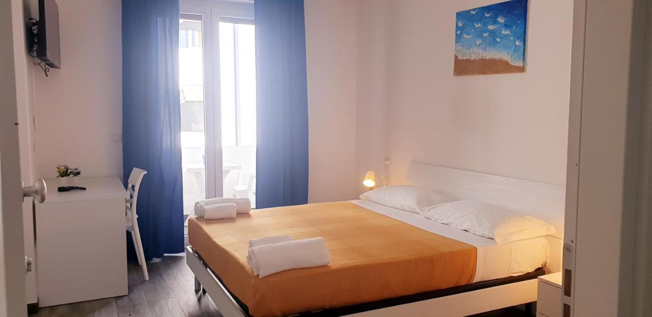 Doppelzimmer mit Balkon