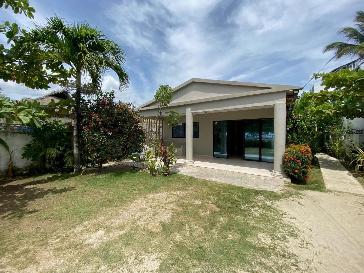 Casa de Playa Manecal - Bed and Breakfast