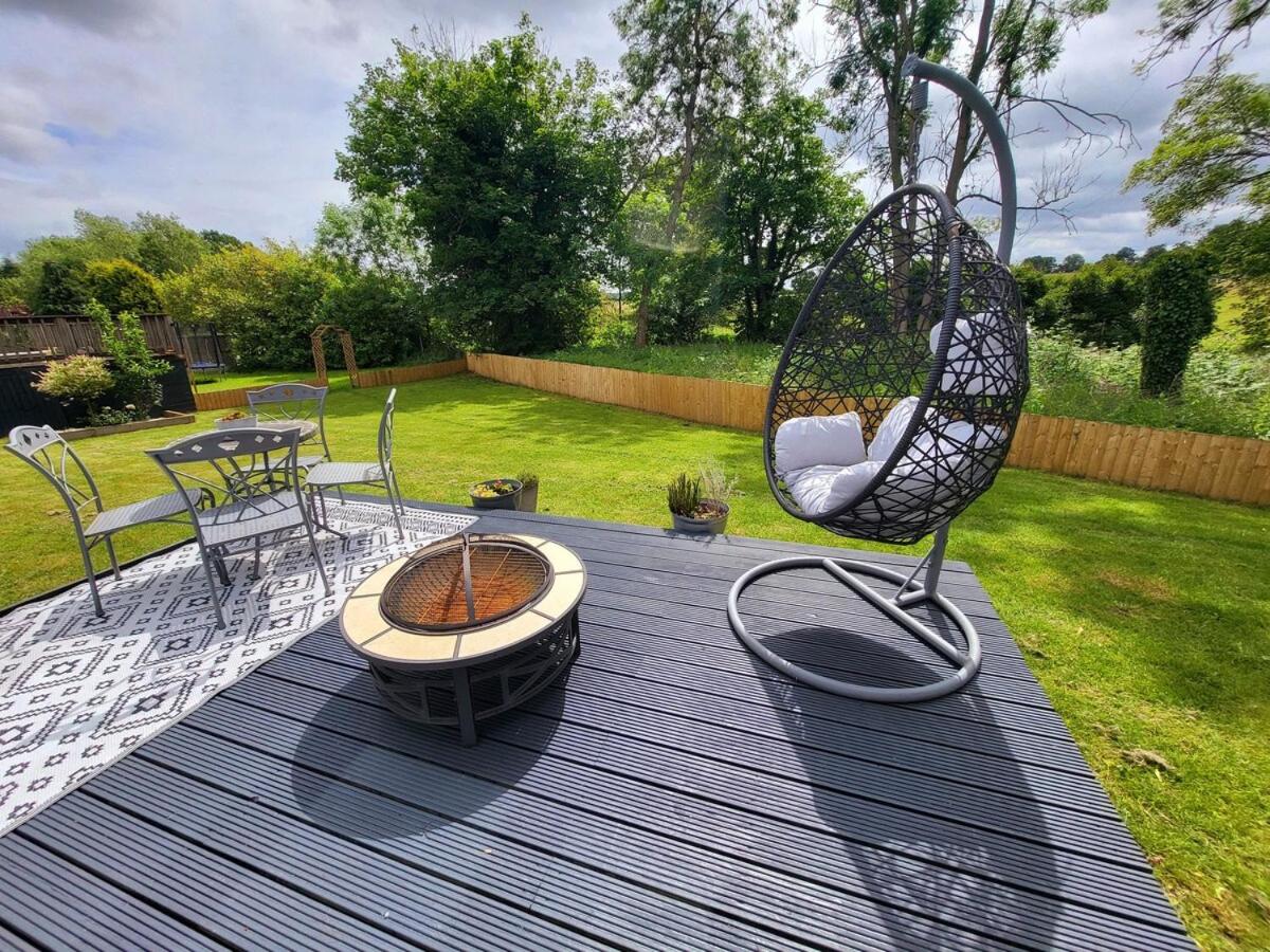 Woodland View Retreat - Luxury Stay, Endless Fun - B&B