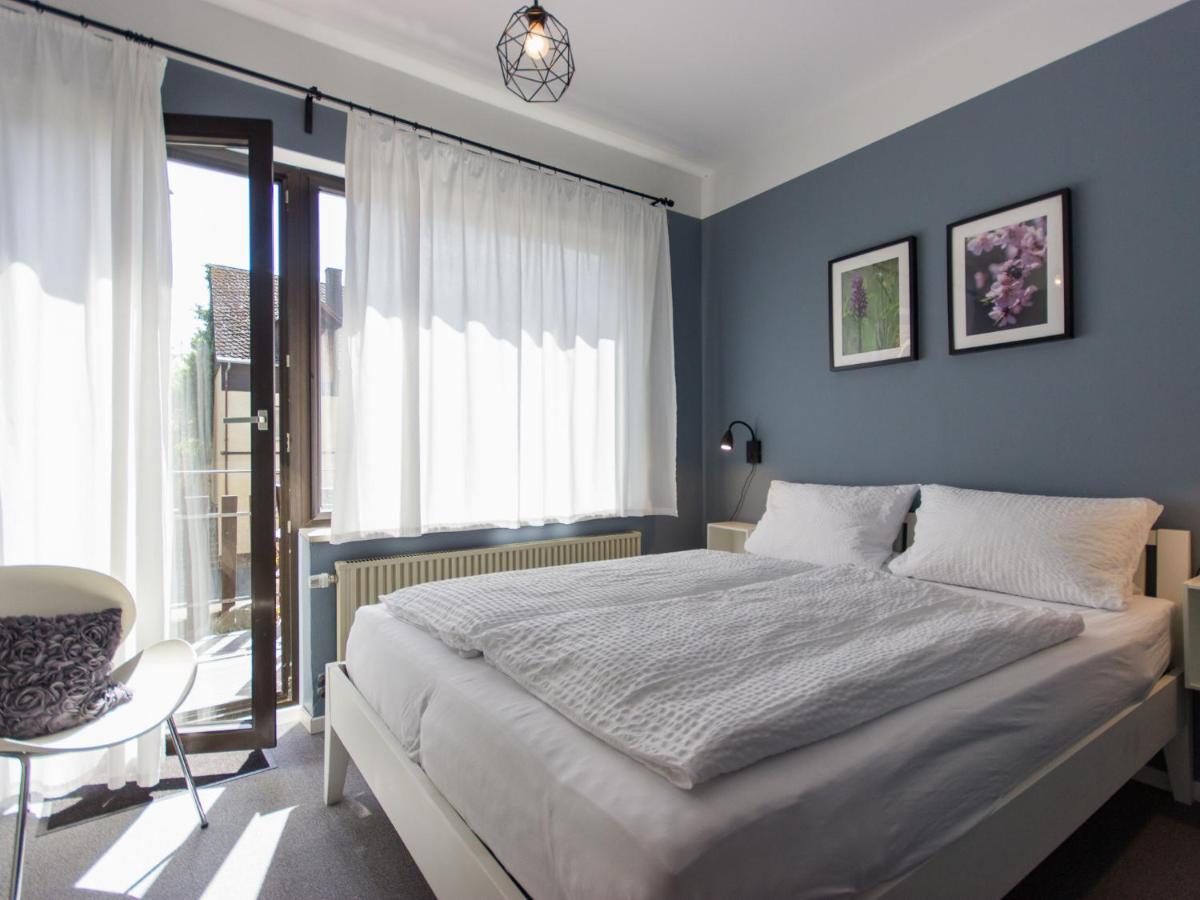 Apartment Busslay
