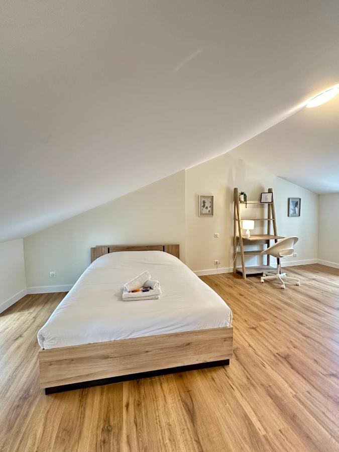 Le Repos urbain, près de Carat et Naval group - B&B