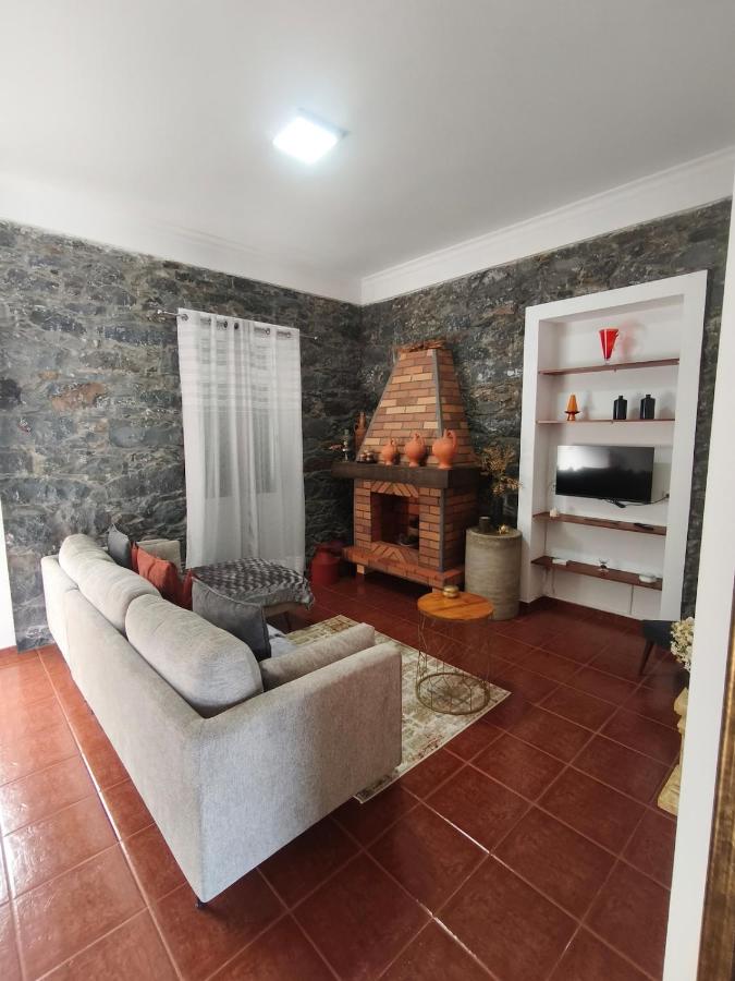 Nosso Mascouto - Encantadora casa con vista al mar - B&B Funchal