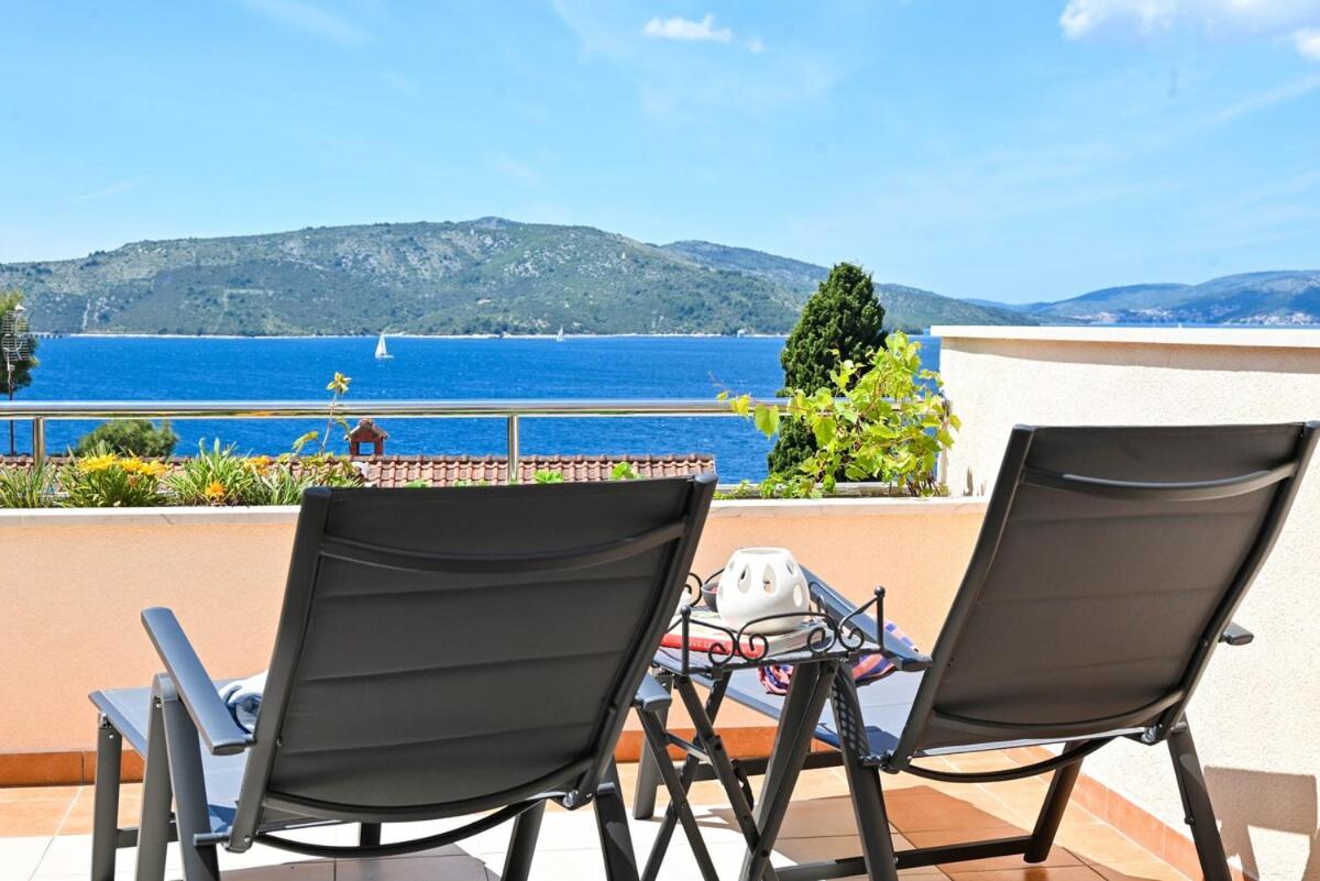 Apartments vila Celice - Levanat Okrug Donji - Ferienwohnung Okrug Donji