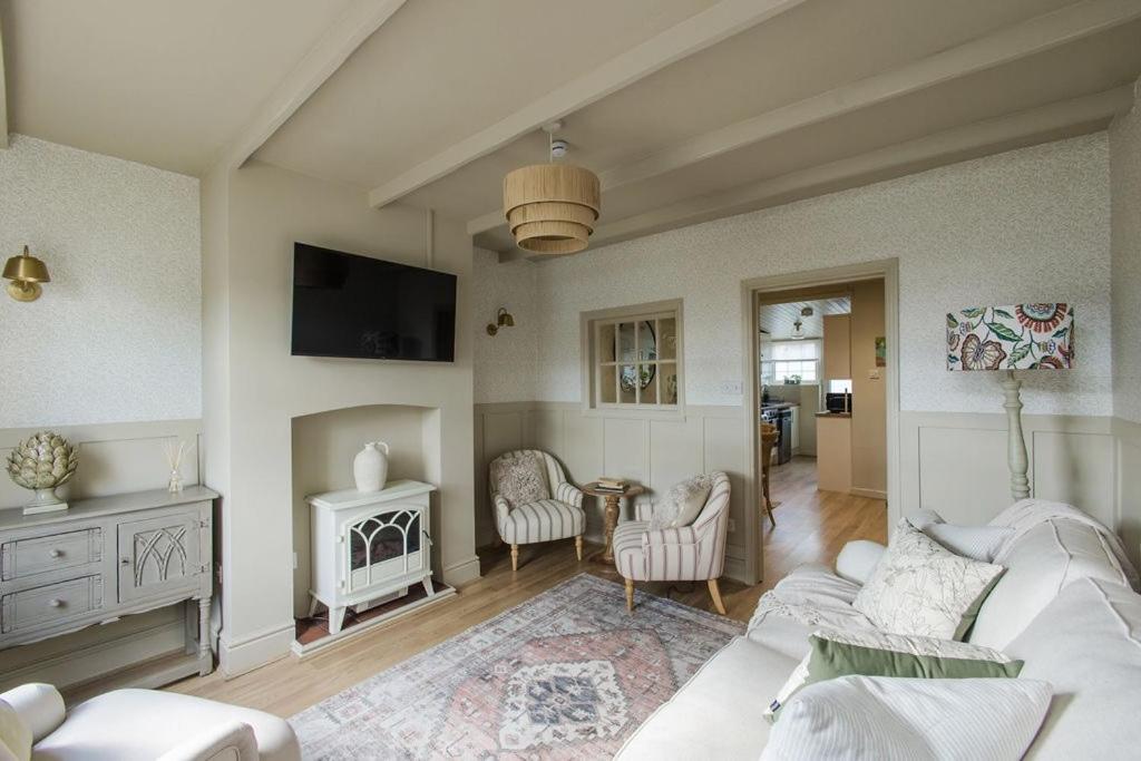Beautiful Chester Cottage - B&B