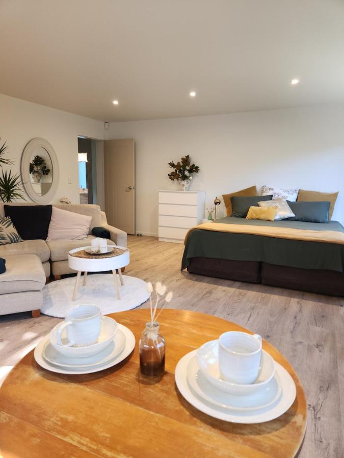 Hosts on the Coast Katz Korner - B&B Whitianga