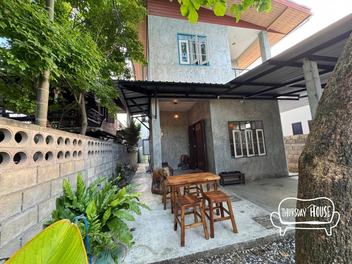 Thursday House Great for work and rest near city and nature - B&B