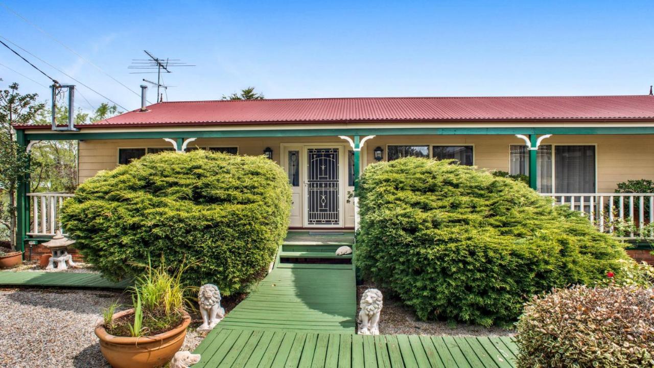 Blue Mountains National Park Valley Views - B&B Wentworth Falls