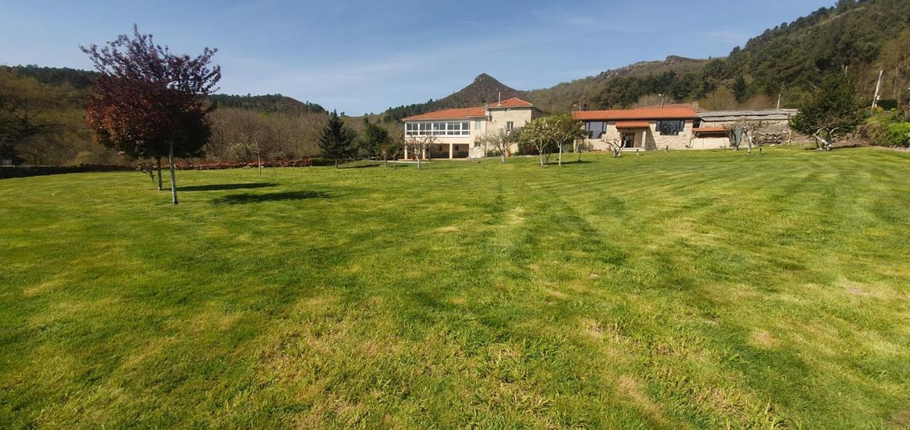 Palleira da Meiroá - B&B Esgos