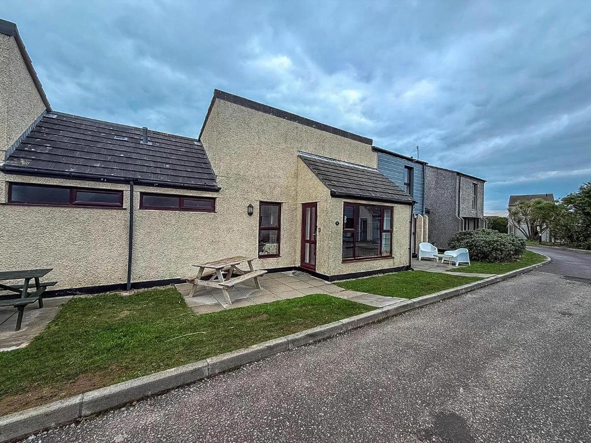 Homely 3 Bed Bungalow, Sleeps 6, In A Stunning Location In Cornwall Ref 85067P - B&B St Agnes