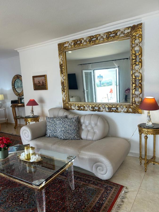 Schönes Apartment - ruhig - Aussenpool - Bed and Breakfast La Orotava