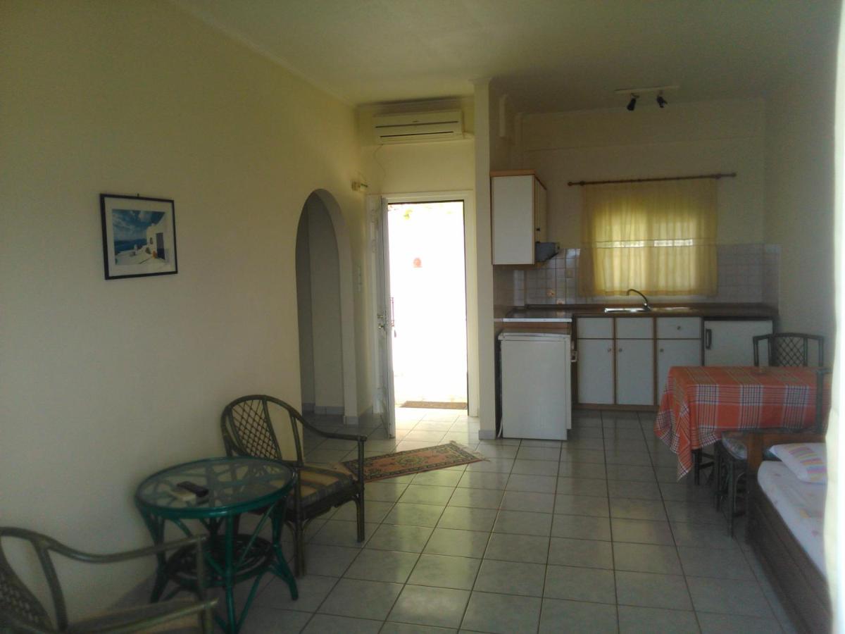 One-Bedroom Apartment with Sea View