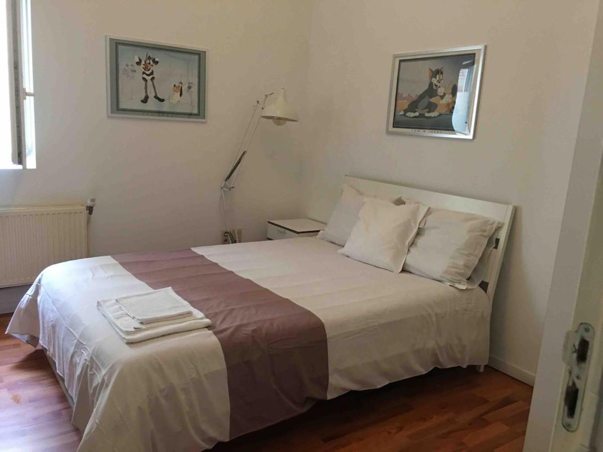 Centre de Bruxelles, Studio C - Bed and Breakfast Brussel