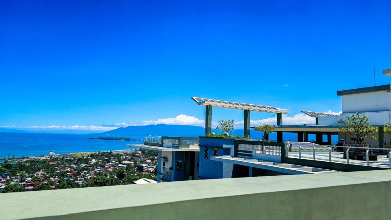 Stunning view Resort-Style PH - B&B Davao City