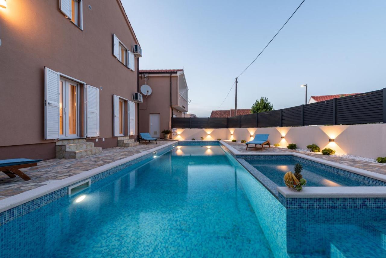 Villa Family Oasis Nin ZadarVillas - B&B Nona