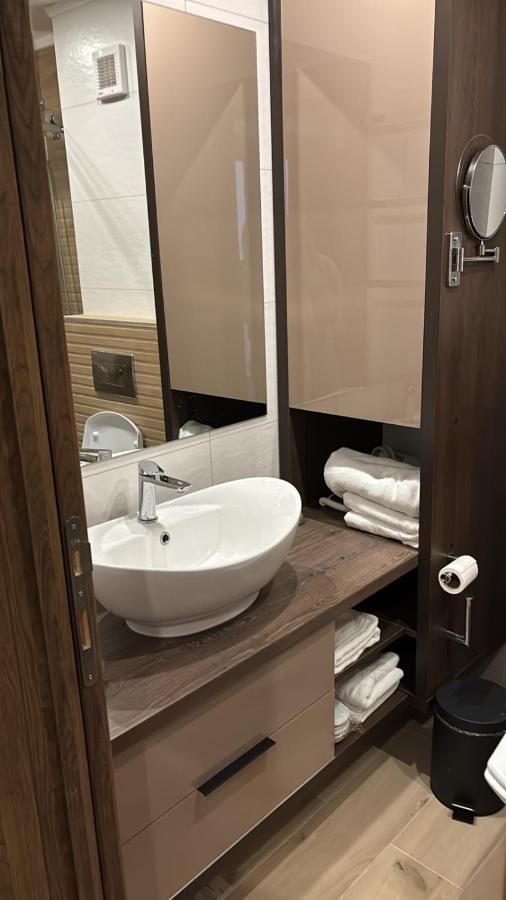 SkyNest 605 Apartment - Bed and Breakfast Kopaonik