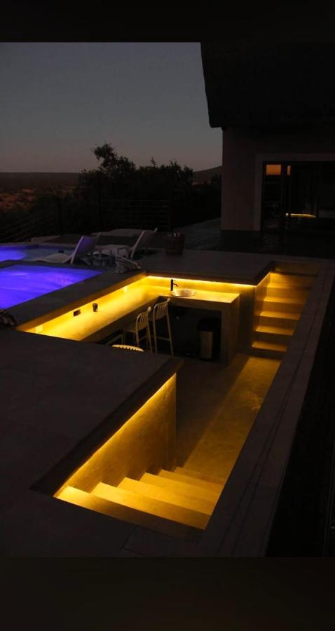 Tebuah Private Lodge, Mabalingwe - Bed and Breakfast Mapella
