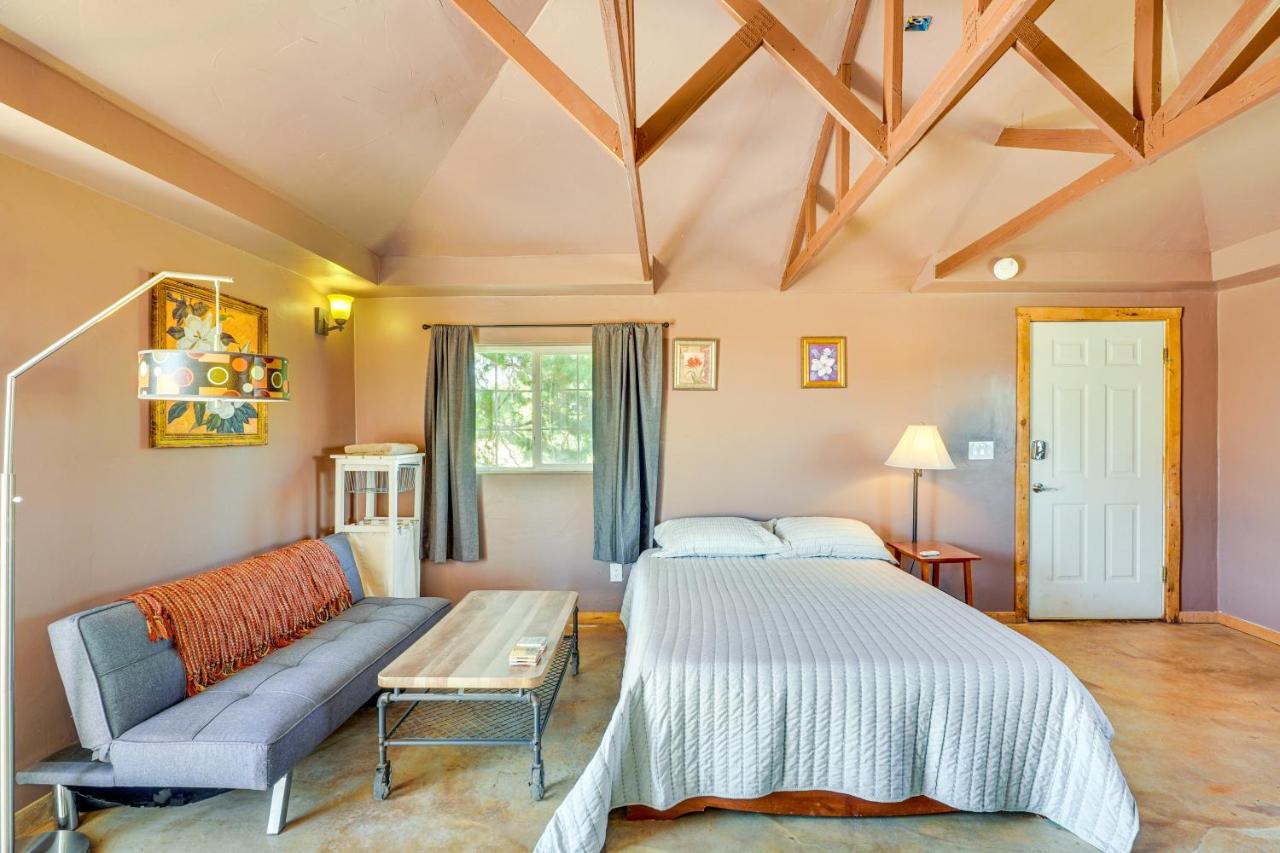 Near San Pedro River Mtn-View Retreat in Hereford - B&B Miracle Valley