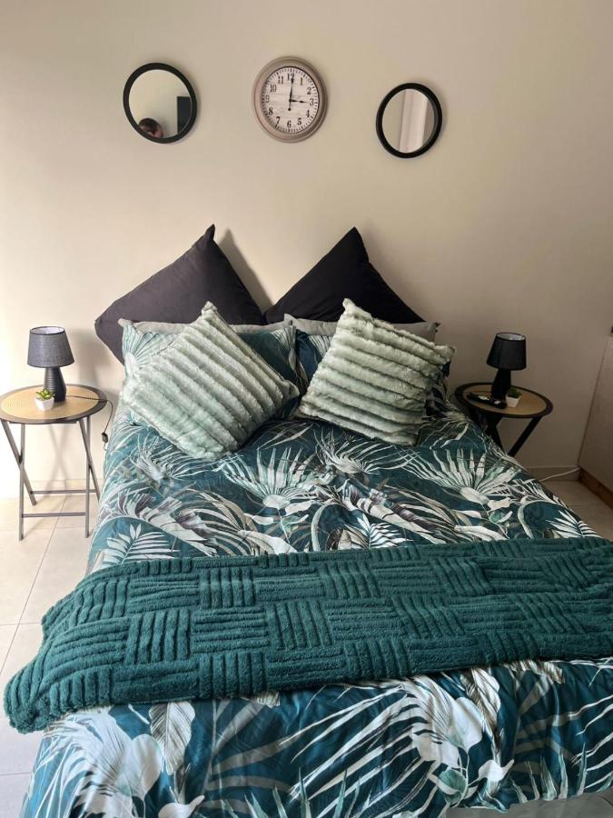 Pebbles - B&B George