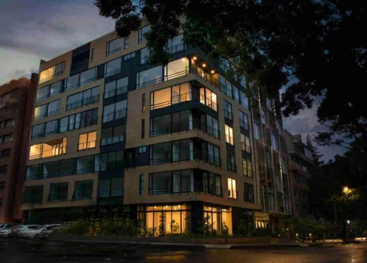 Elegant 2-Bedroom Loft 604 with Stunning Park View - Ferienwohnung Bogotá