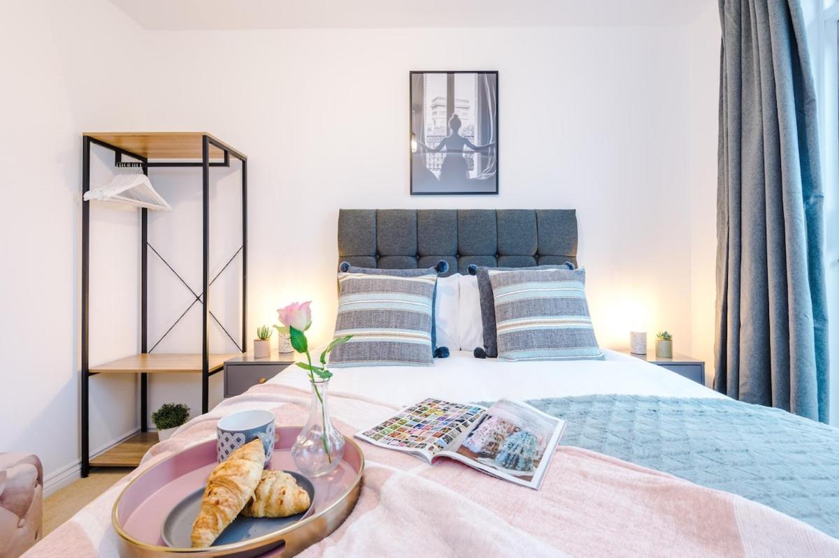 Paradise Oasis - 2Bed Gem, Free Parking & Netflix, Near Centre - Ferienwohnung Coventry