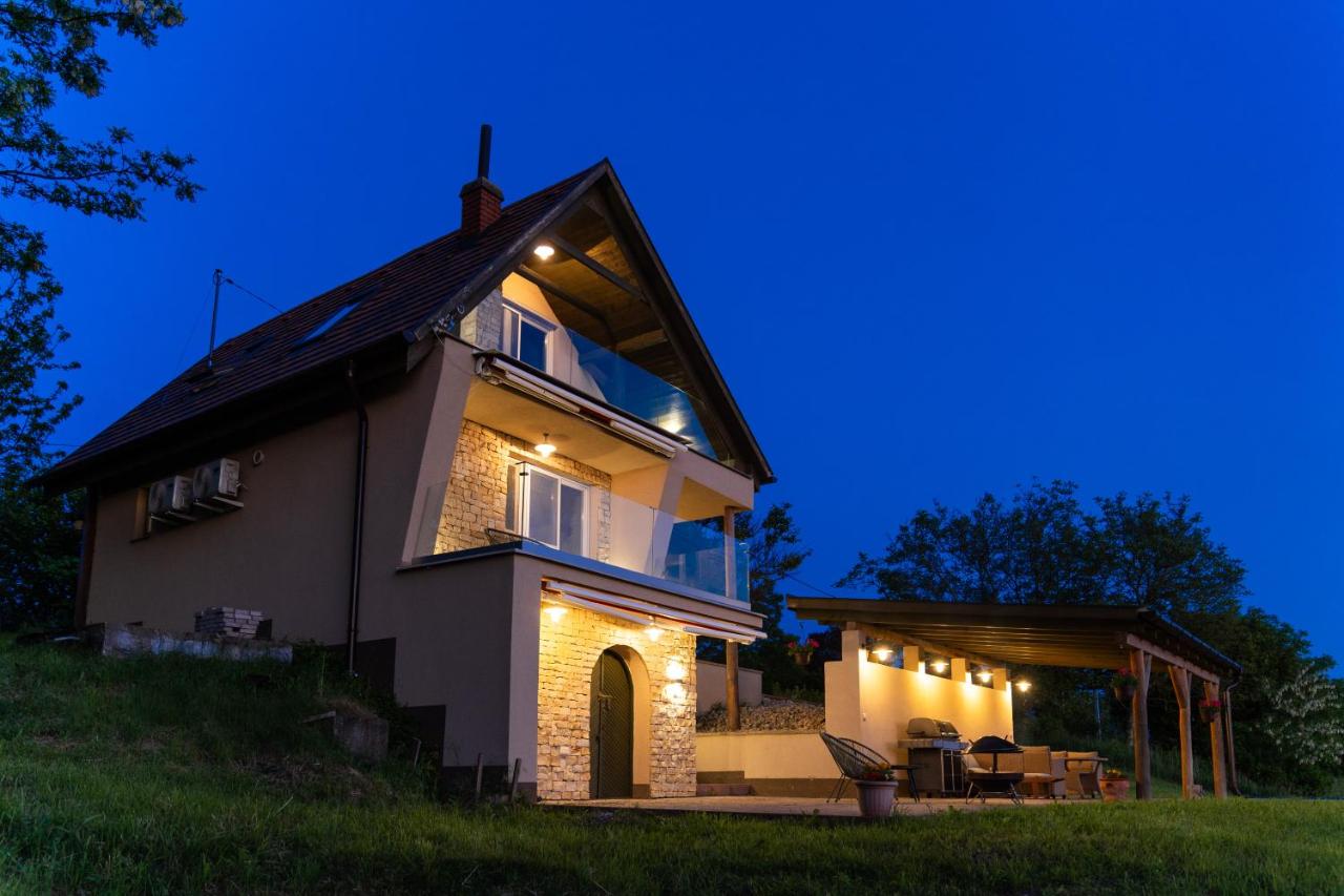 KICIKLA Fire & Wine - B&B Nagybakónak