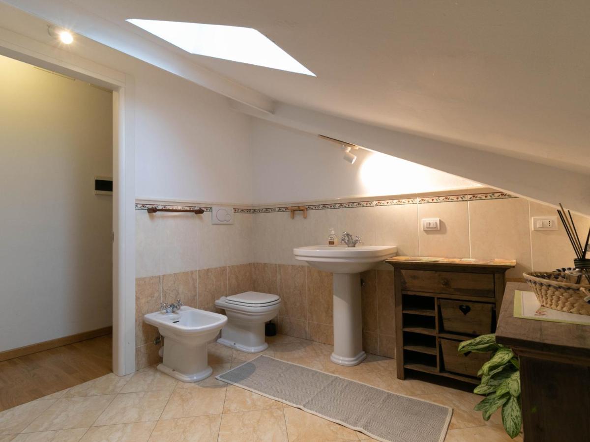 Mansarda dei Cuori a Lecco - Chambres d’hôtes Lecco