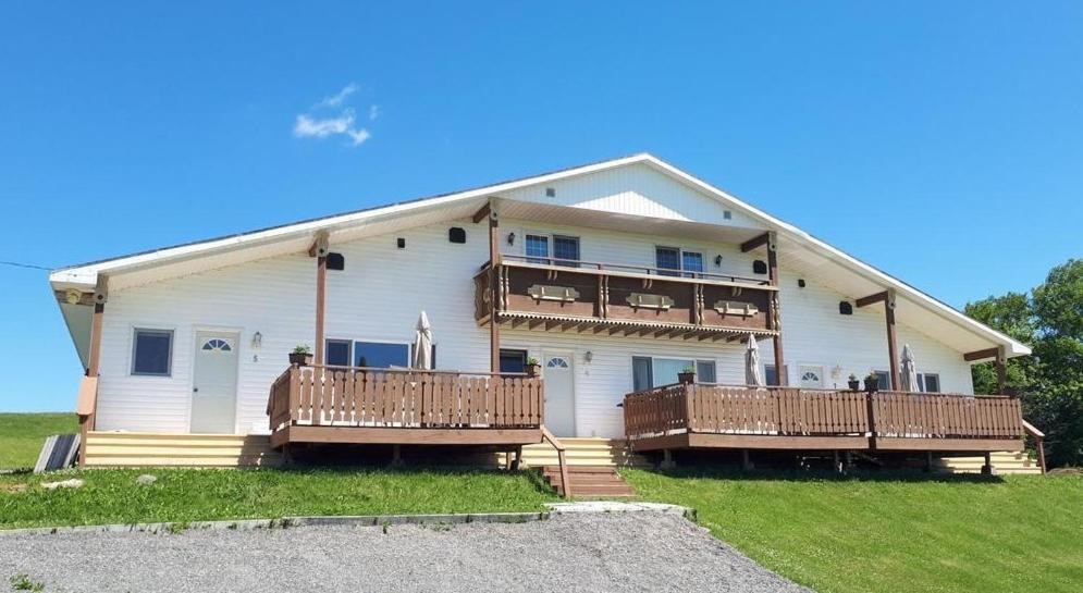 The Great Cabot Lodge - B&B