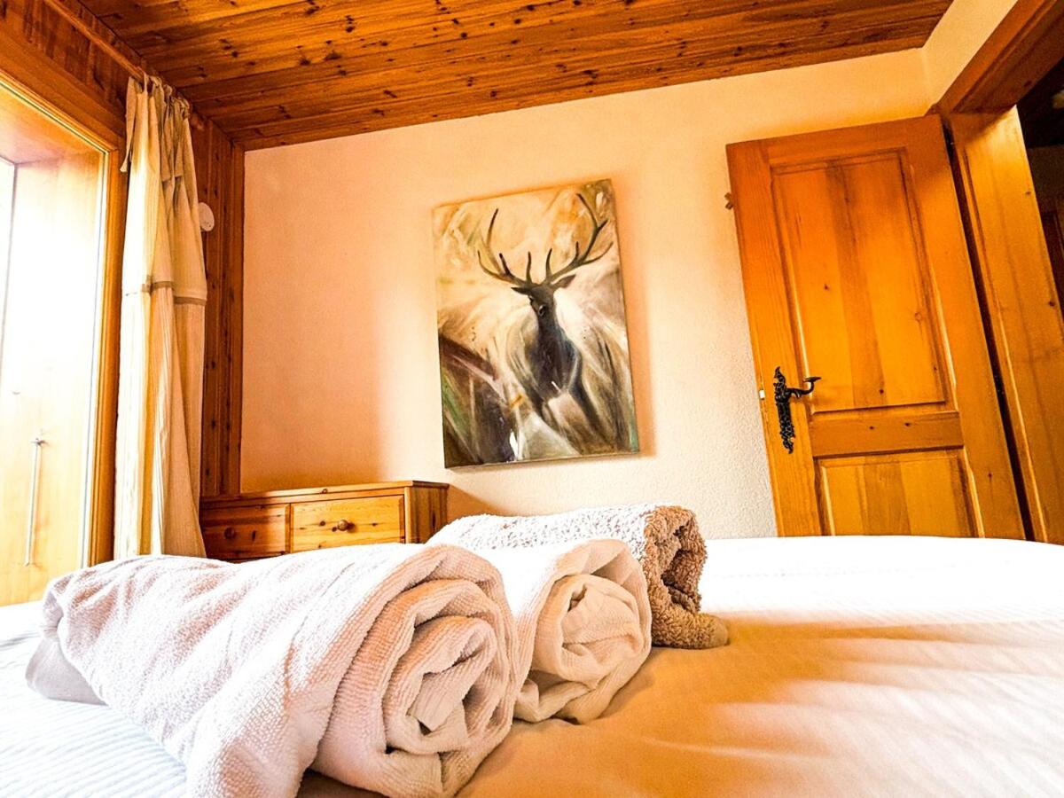 Cozy chalet with view-Peaceful escape in Nendaz - Chambres d’hôtes Basse-Nendaz