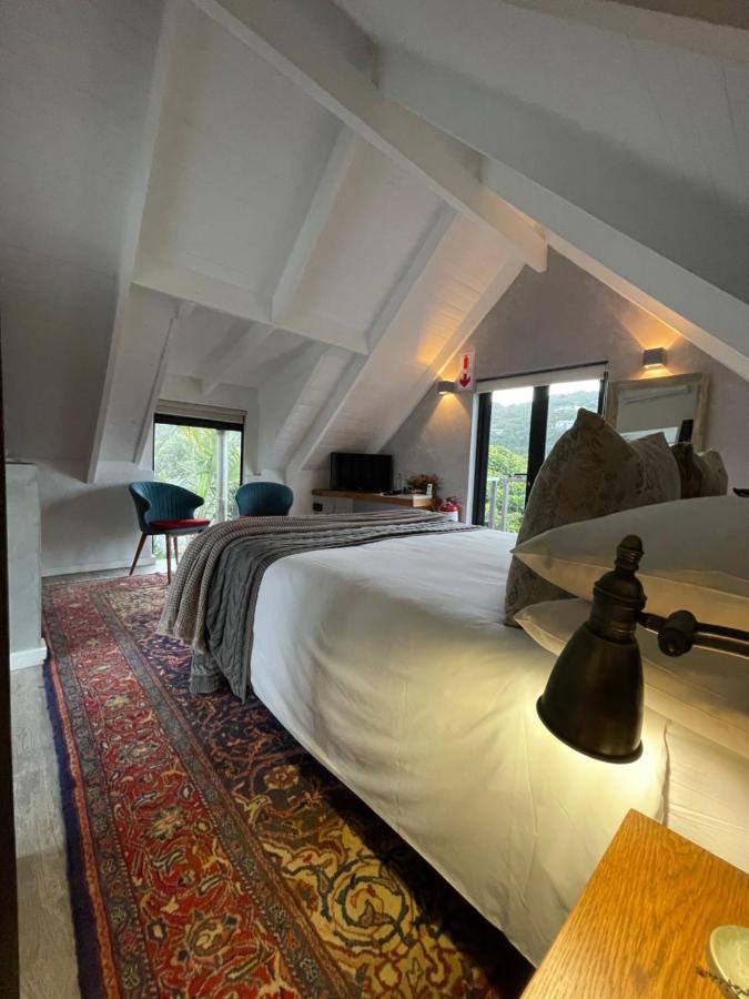 Queen Room with Garden View