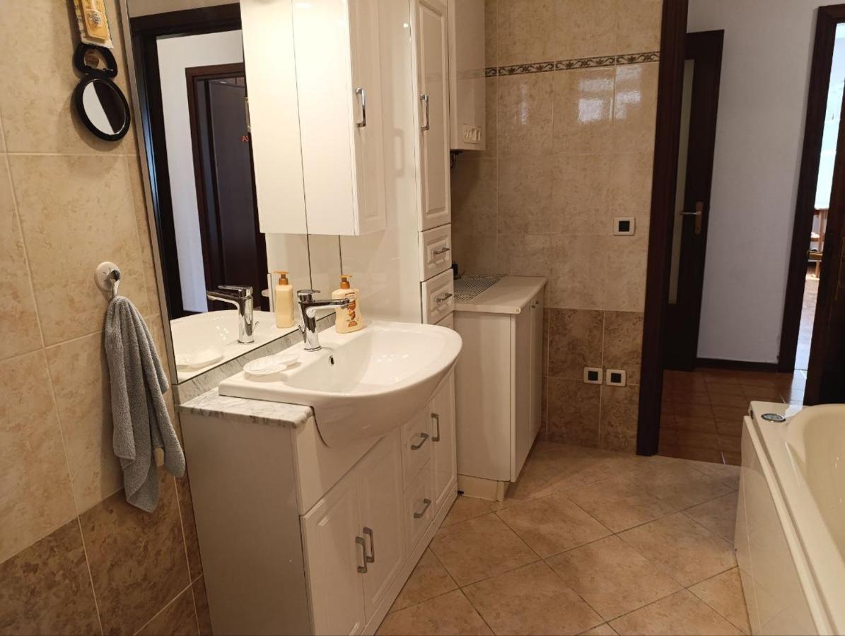 Three Rooms With Whirlpool Bath - B&B