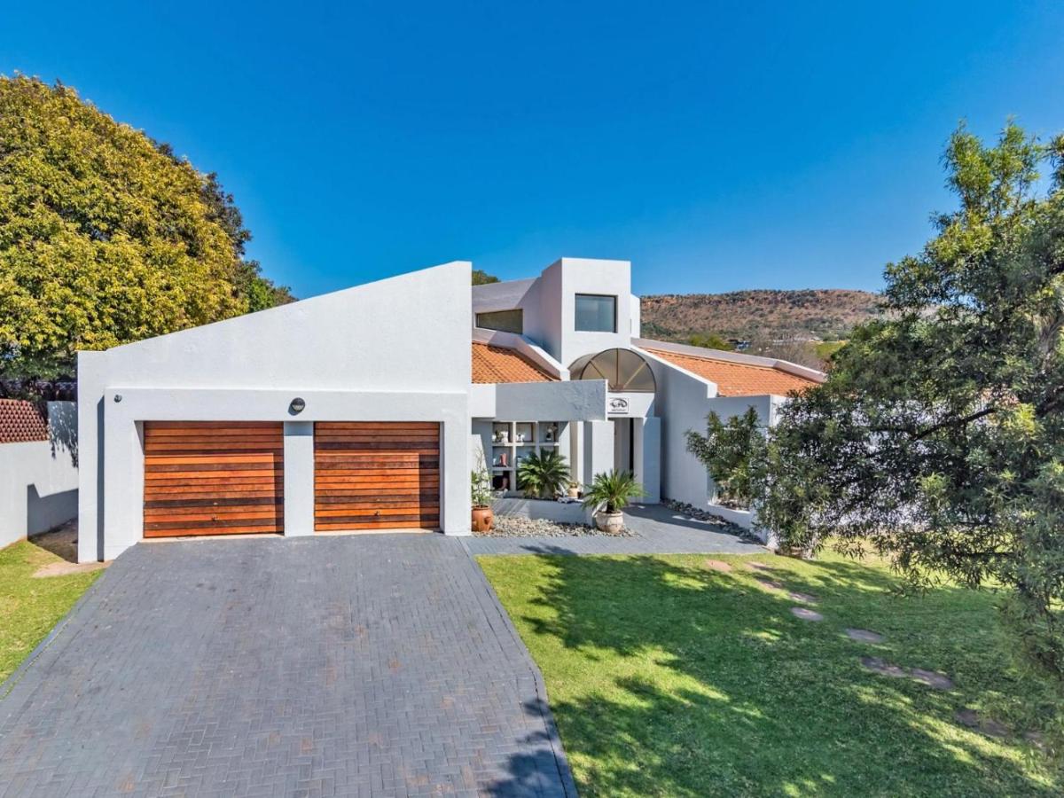 Mind-Body-Soul Guesthouse on Featherbrooke Estate, Krugersdorp, South Africa - Ferienwohnung